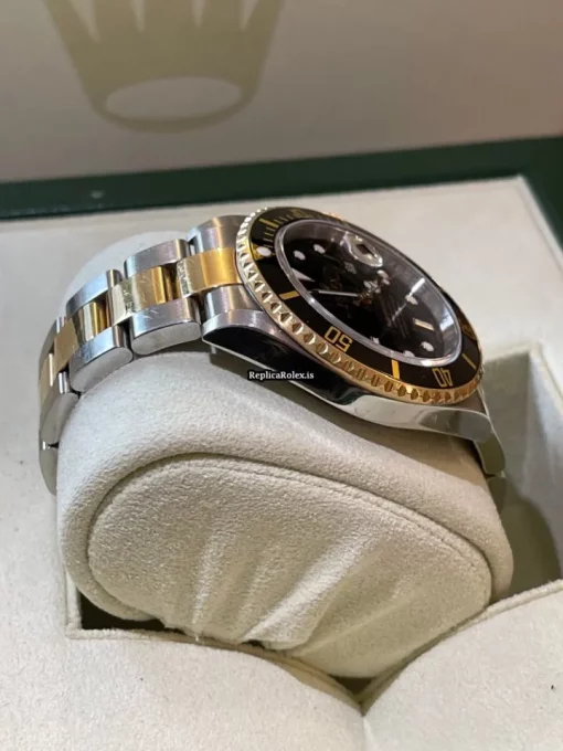 Inexpensive Replica Rolex Submariner Date 16613 Automatic Movement 40mm Gold/steel Case Mens/unisex Watch - Image 3