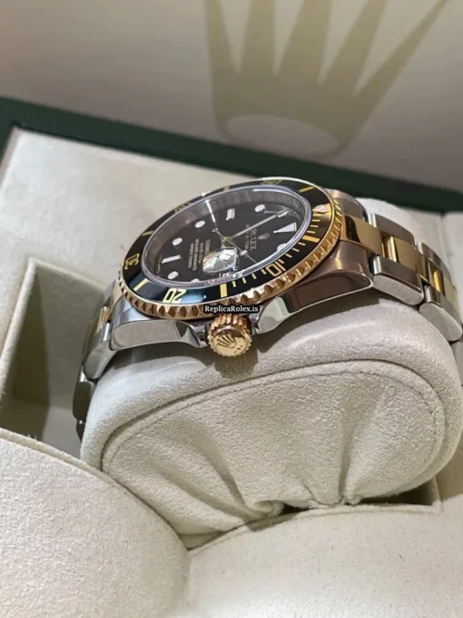 Inexpensive Replica Rolex Submariner Date 16613 Automatic Movement 40mm Gold/steel Case Mens/unisex Watch - Image 4