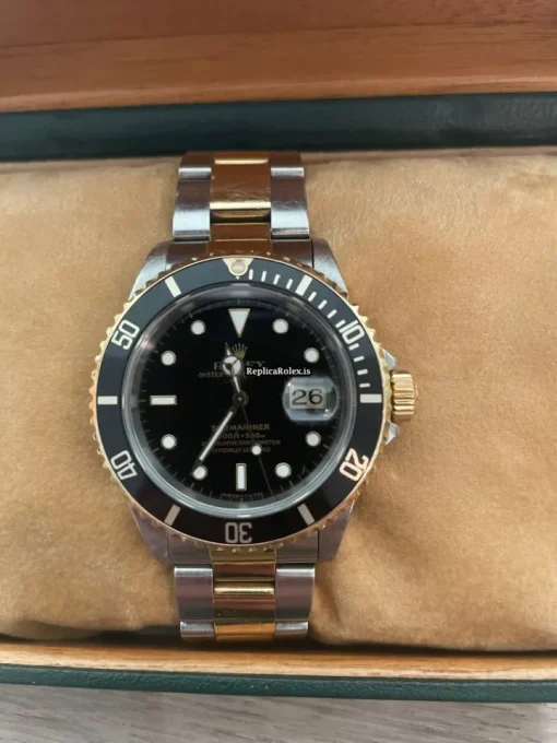 Beautiful Imitation Rolex Submariner Date 16613 Caliber 3135 Automatic Movement 40mm Gold/steel Case Mens/unisex Watch