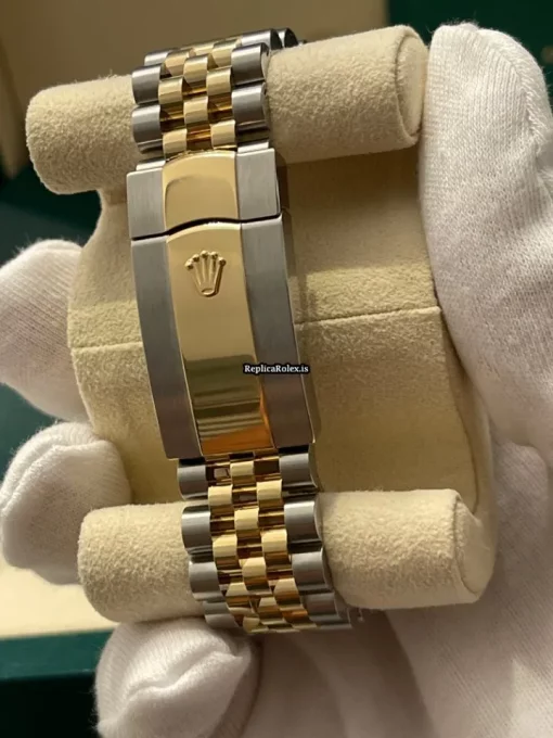 Swiss Replica Rolex Sky-dweller 326933 Caliber 9001 Automatic Movement 42mm Yellow Gold Case Mens/unisex Watch - Image 6