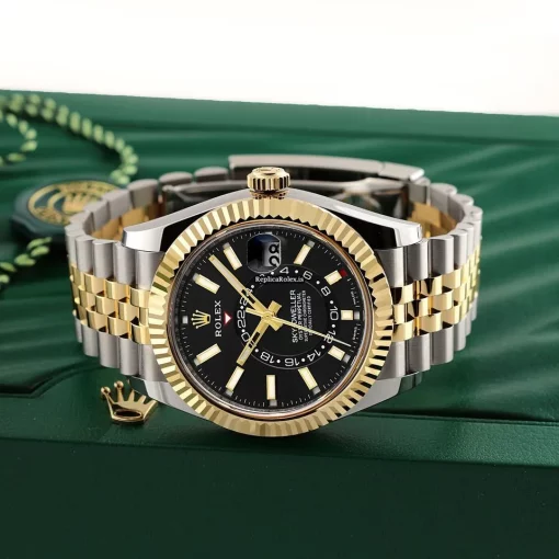 Well Made Fake Rolex Sky-dweller 326933 Automatic Movement 42mm Gold/steel Case Mens/unisex Watch - Image 7