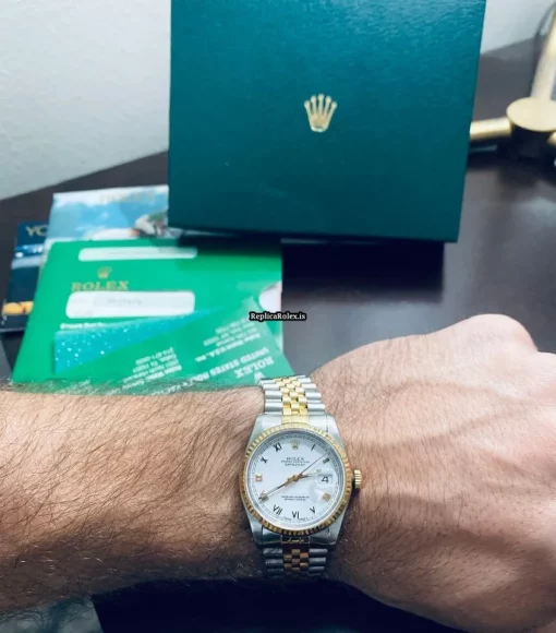 Stylish Fake Rolex Datejust 16233 Caliber 3135 Automatic Movement 36mm Gold/steel Case Mens/unisex Watch