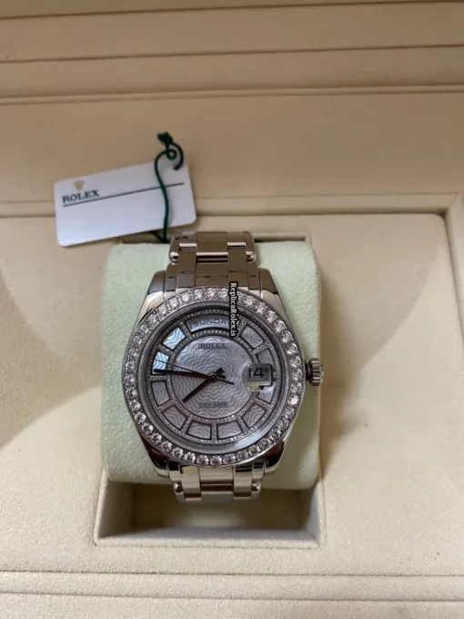 Distinctive Replica Rolex Day-date 18946-0085 39.5mm Platinum Case Mens/unisex Watch - Image 11