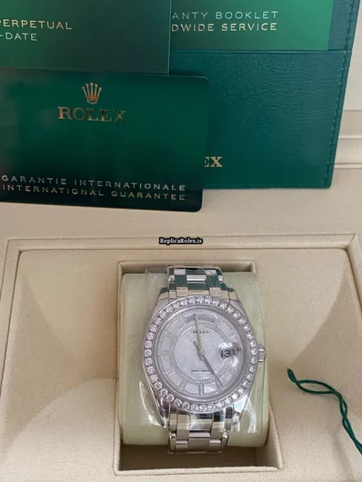 Distinctive Replica Rolex Day-date 18946-0085 39.5mm Platinum Case Mens/unisex Watch - Image 2