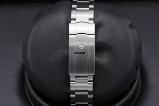Marvellous Replica Rolex Oyster Perpetual 34 124200 34mm Steel Case Watch - Image 7