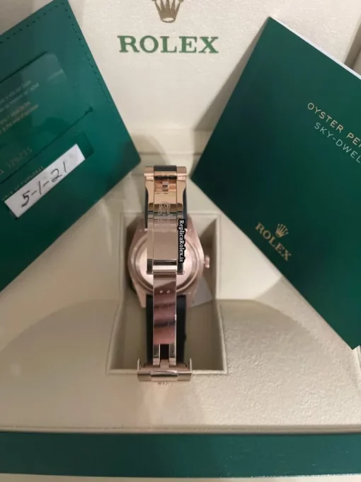 Quality Copies Rolex Sky-dweller 326235 Caliber 9001 Automatic Movement 42mm Rose Gold Case Mens/unisex Watch - Image 4