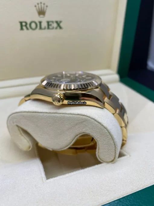 Fabulous Replica Rolex Sky-dweller 326938 Caliber 9001 Automatic Movement 42mm Yellow Gold Case Mens/unisex Watch - Image 4