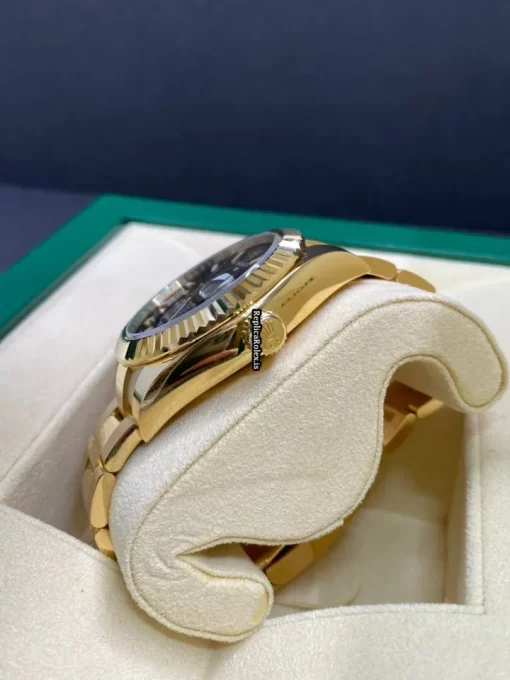 Fabulous Replica Rolex Sky-dweller 326938 Caliber 9001 Automatic Movement 42mm Yellow Gold Case Mens/unisex Watch - Image 7