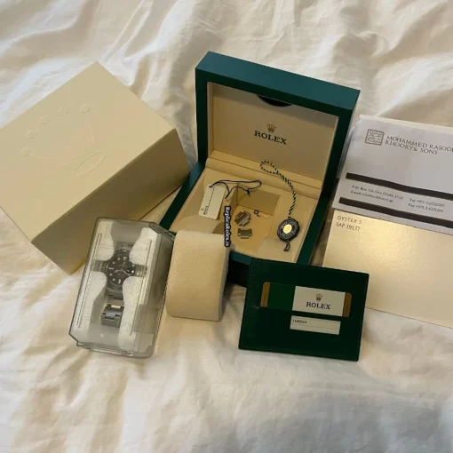 Excellent Replica Rolex Submariner Date 116610ln Caliber 3135 Automatic Movement 40mm Steel Case Mens/unisex Watch - Image 2
