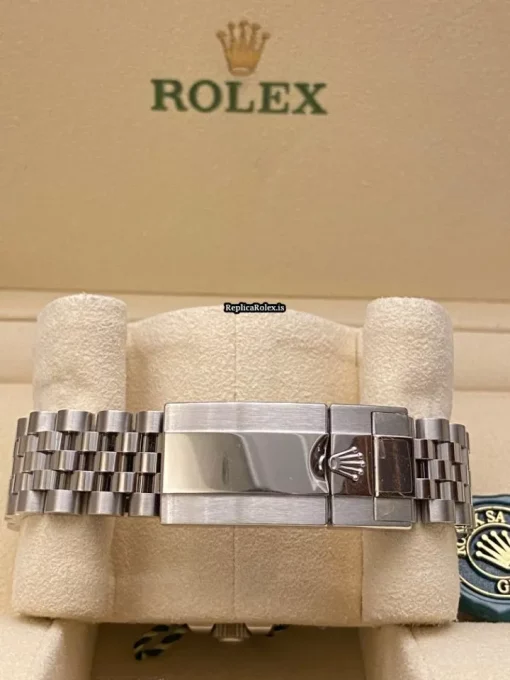 Fabulous Fake Rolex Gmt-master II 126710blro Caliber 3285 Automatic Movement 40mm Steel Case Mens/unisex Watch - Image 4