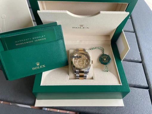 Nice Clone Rolex Sky-dweller 326933 Caliber 9001 Automatic Movement 42mm Gold/steel Case Mens/unisex Watch - Image 6