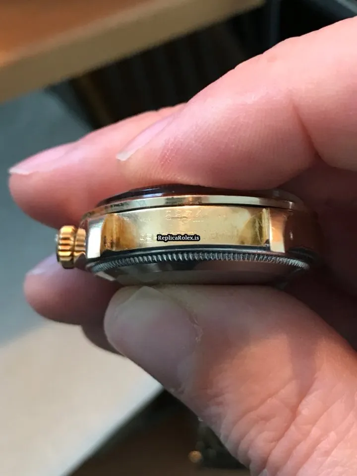 Inexpensive Clone Rolex Oyster Perpetual 6634 Automatic Movement 34mm Gold/steel Case Mens/unisex Watch - Image 3