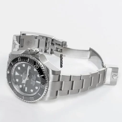 Superb Replica Rolex Sea-dweller Deepsea 116660 Automatic Movement 44mm Steel Case Mens/unisex Watch - Image 3