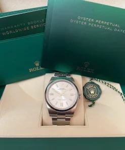 Luxury Replica Rolex Oyster Perpetual 124300 Caliber 3230 Automatic Movement 41mm Steel Case Mens/unisex Watch