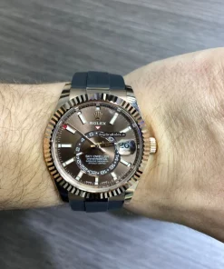 Fantastic Replica Rolex Sky-dweller 326235 Caliber 9001 Automatic Movement 42mm Rose Gold Case Mens/unisex Watch