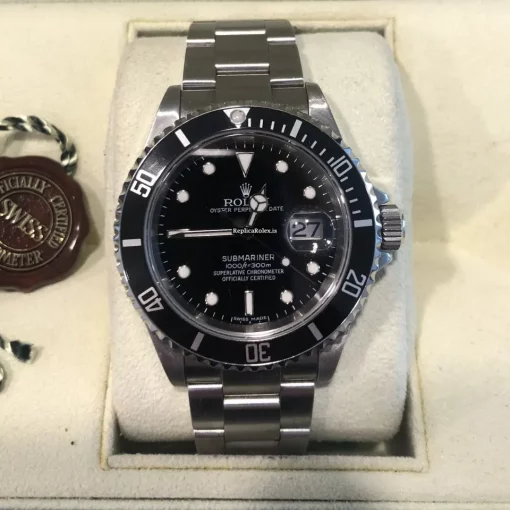 Fantastic Replica Rolex Submariner Date 16610 Caliber 3135 Automatic Movement 40mm Steel Case Mens/unisex Watch