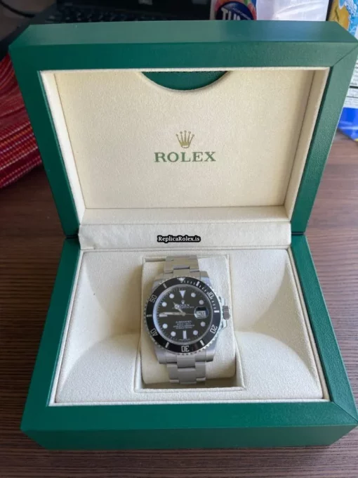 Superior Copy Rolex Submariner Date 116610ln Caliber 3135 Automatic Movement 40mm Steel Case Mens/unisex Watch - Image 8