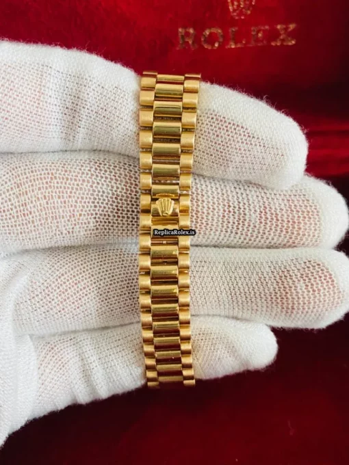 High Quality Fakes Rolex Lady-datejust 6917 Automatic Movement 26mm Yellow Gold Case Womens Watch - Image 4