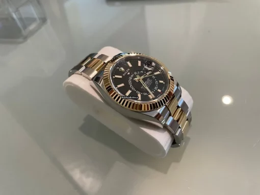 1:1 Replicas Rolex Sky-dweller 326933 Caliber 9001 Automatic Movement 42mm Gold/steel Case Mens/unisex Watch - Image 2
