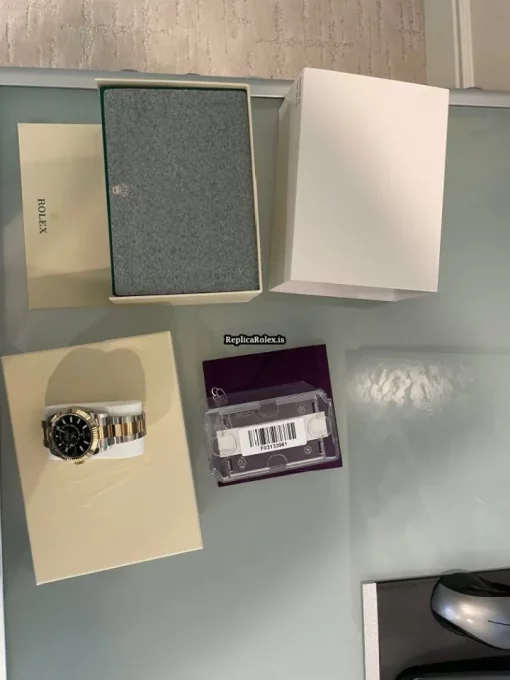 1:1 Replicas Rolex Sky-dweller 326933 Caliber 9001 Automatic Movement 42mm Gold/steel Case Mens/unisex Watch - Image 4