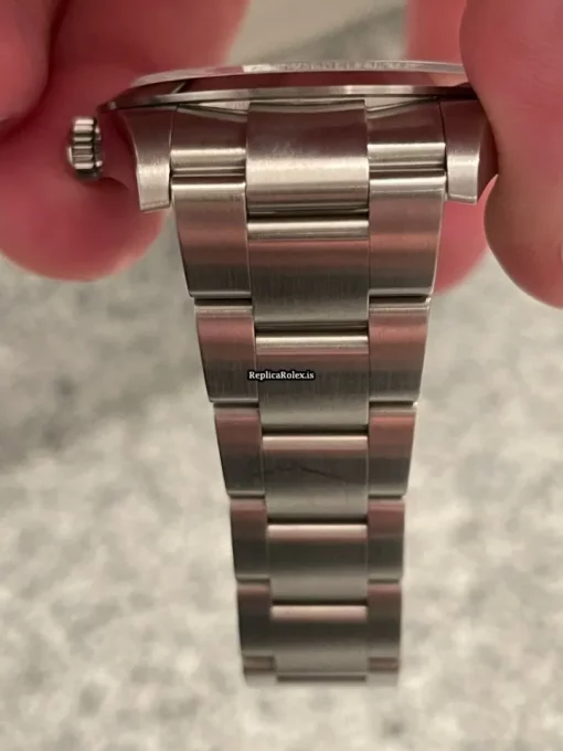 Lovely Replica Rolex Explorer 214270 Caliber 3132 Automatic Movement 39mm Steel Case Mens/unisex Watch - Image 8