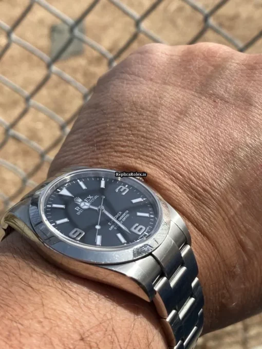 Fine Replica Rolex Explorer 214270 Caliber 3132 Automatic Movement 39mm Steel Case Mens/unisex Watch - Image 3