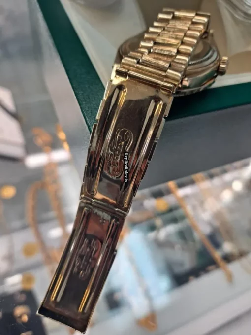 Trustworthy Replica Rolex Day-date 36 18078 Caliber 3055 Automatic Movement 36mm Yellow Gold Case Mens/unisex Watch - Image 3