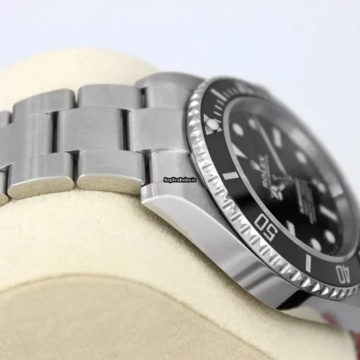 Distinctive Imitation Rolex Submariner (no Date) 124060 Caliber 3230 Automatic Movement 41mm Steel Case Mens/unisex Watch - Image 10
