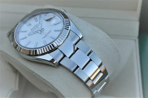 Trustworthy Replica Rolex Datejust 126334 Automatic Movement 41mm Gold/steel Case Mens/unisex Watch - Image 2