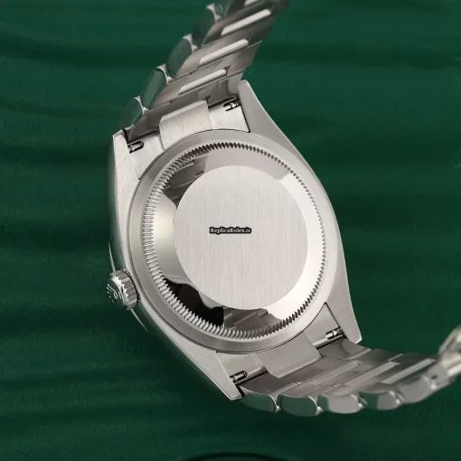 Amazing Replicas Rolex Oyster Perpetual 36 126000 Automatic Movement 36mm Steel Case Watch - Image 2