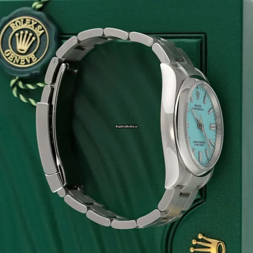 Amazing Replicas Rolex Oyster Perpetual 36 126000 Automatic Movement 36mm Steel Case Watch - Image 4