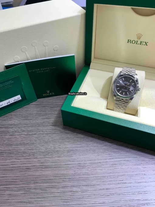 Awesome Fakes Rolex Datejust 126334 Caliber 3235 Automatic Movement 41mm Steel Case Mens/unisex Watch - Image 3
