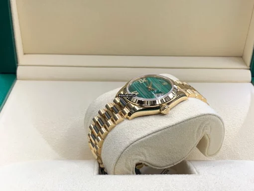 Superior Fakes Rolex Lady-datejust Caliber 2236 Automatic Movement 31mm Yellow Gold Case Womens Watch - Image 3