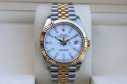 Good Replica Rolex Datejust 126333 Caliber 3235 Automatic Movement 41mm Gold/steel Case Mens/unisex Watch