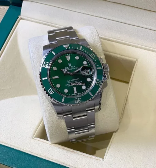 Swiss Clone Rolex Submariner Date 116610lv Caliber 3135 Automatic Movement 40mm Steel Case Mens/unisex Watch