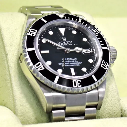 Superb Replica Rolex Sea-dweller 4000 16600 Automatic Movement Mens/unisex Watch