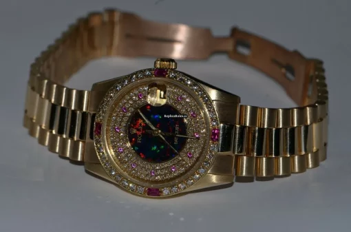 Incredible Fakes Rolex Datejust Self Winding Automatic 31mm Yellow Gold Case Womens Watch - Image 4