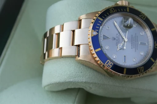 Perfect Copies Rolex Submariner Date 16618 Caliber 3135 Automatic Movement 40mm Yellow Gold Case Mens/unisex Watch - Image 3