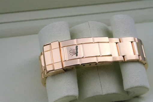 High-end Replica Rolex Submariner Date 16618 Caliber 3135 Automatic Movement 40mm Yellow Gold Case Mens/unisex Watch - Image 3