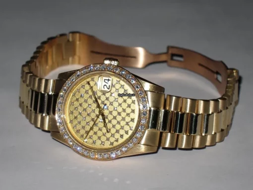 Pleasing Replicas Rolex Datejust Self Winding Automatic 31mm Yellow Gold Case Womens Watch - Image 4