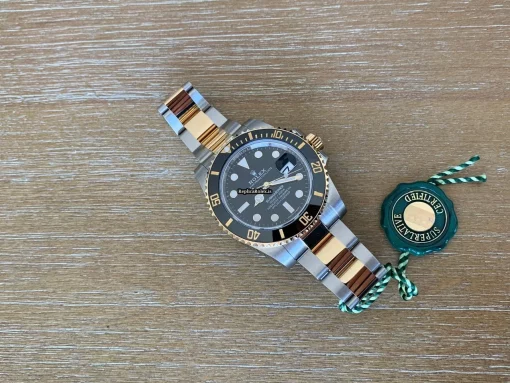 Remarkable Replica Rolex Submariner Date Caliber 3135 Automatic Movement 40mm Gold/steel Case Mens/unisex Watch - Image 4