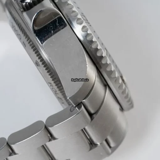 Fantastic Fakes Rolex Sea-dweller Deepsea 116660 Automatic Movement 44mm Steel Case Mens/unisex Watch - Image 6