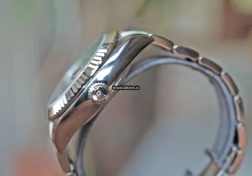 Stylish Fake Rolex Sky-dweller Caliber 9001 Automatic Movement Steel Case Watch - Image 9