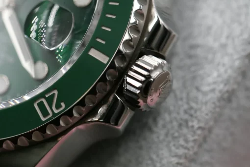 Good Replica Rolex Submariner Date 116610lv Caliber 3135 Automatic Movement 40mm Steel Case Mens/unisex Watch - Image 4