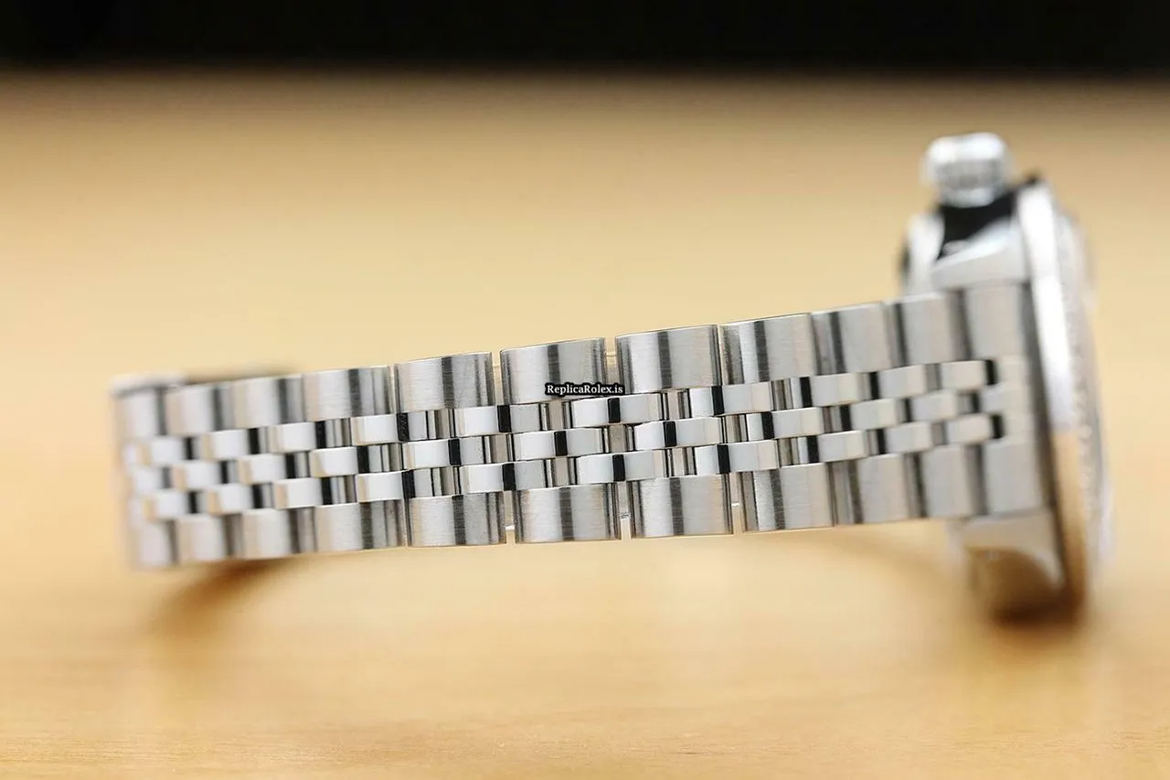 Superb Fake Rolex Lady-datejust 69174 Caliber 2135 Automatic Movement 26mm Steel Case Womens Watch - Image 7