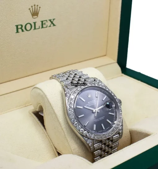 Distinctive Replica Rolex Datejust 126300 Automatic Movement 41mm Steel Case Watch - Image 2