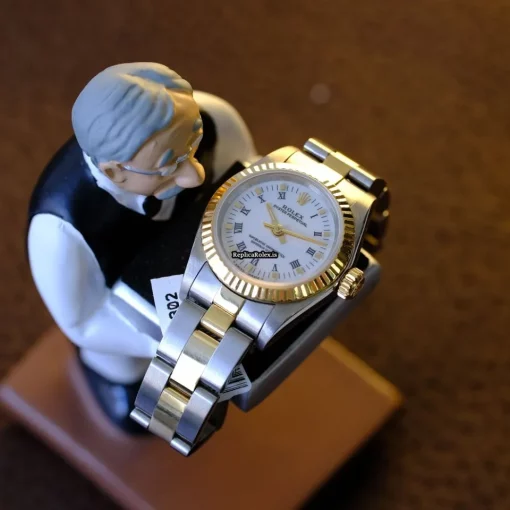 High Quality Fake Rolex Oyster Perpetual 67193 Caliber 2130 Automatic Movement 24x26mm Gold/steel Case Womens Watch - Image 4