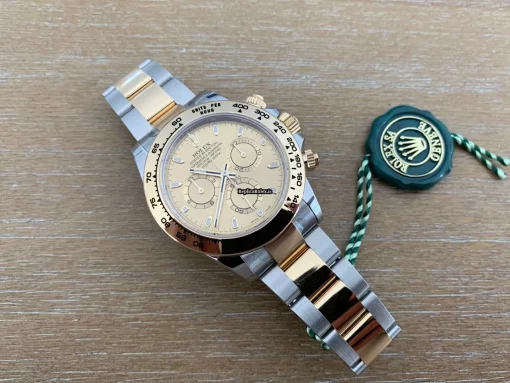Well Made Replica Rolex Daytona Caliber 4130 Automatic Movement 40mm Gold/steel Case Mens/unisex Watch - Image 3
