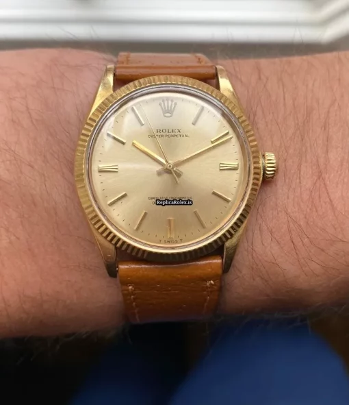 Exquisite Fake Rolex Oyster Perpetual 34 1005 Caliber 1570 Automatic Movement 34mm Yellow Gold Case Mens/unisex Watch - Image 9