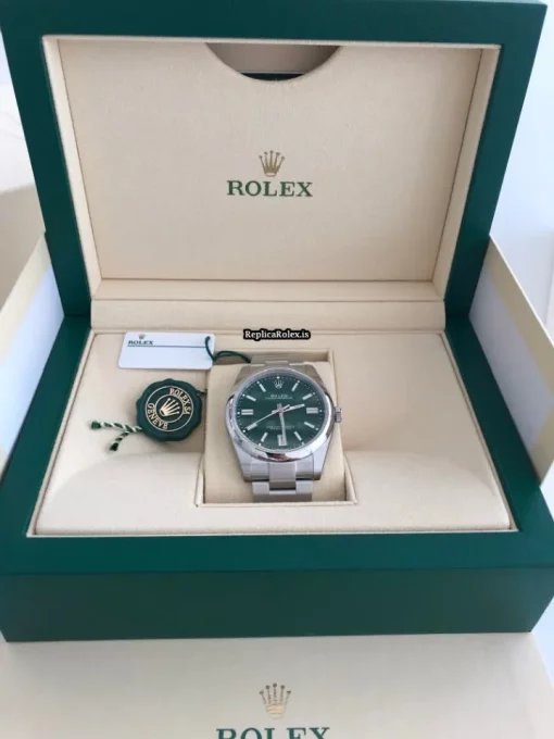 Fine Replica Rolex Oyster Perpetual 124300 Caliber 3230 Automatic Movement 41mm Steel Case Mens/unisex Watch - Image 2